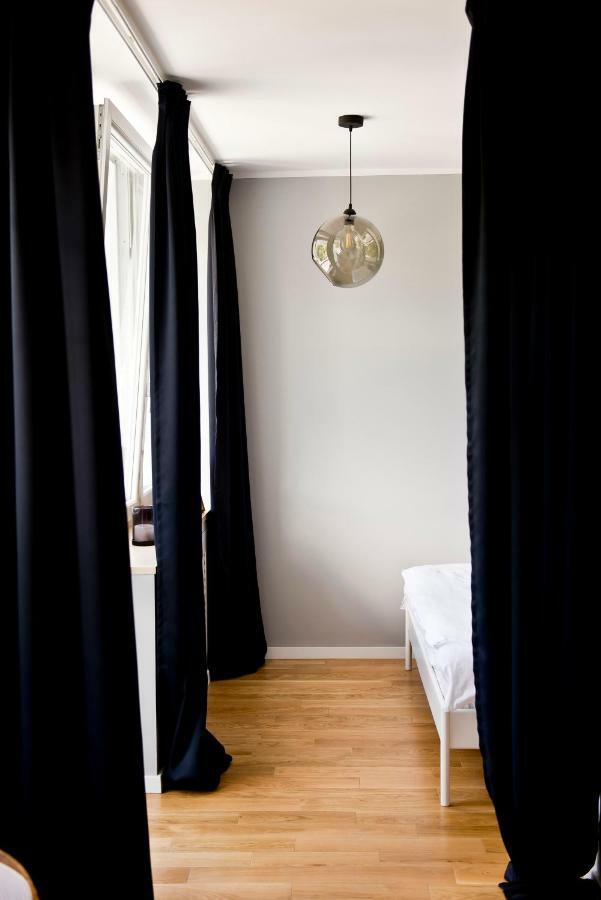 Apartament Powisle With Balcony Warsawa Bagian luar foto